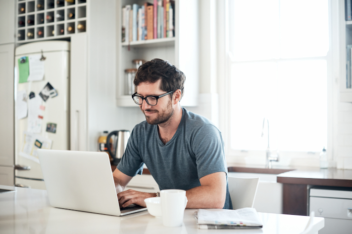 how to choose the right account for your investments